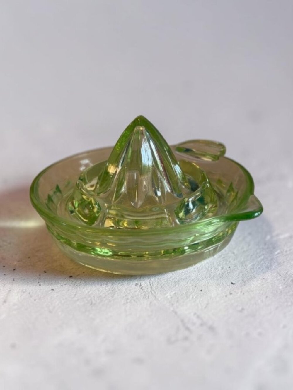 Vaseline Glass Juicer Reamer - Lime Green
